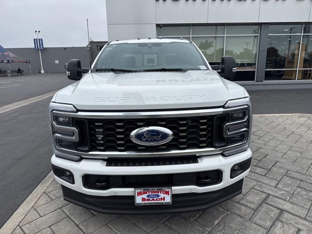 2026 Ford F-350SD Platinum DRW