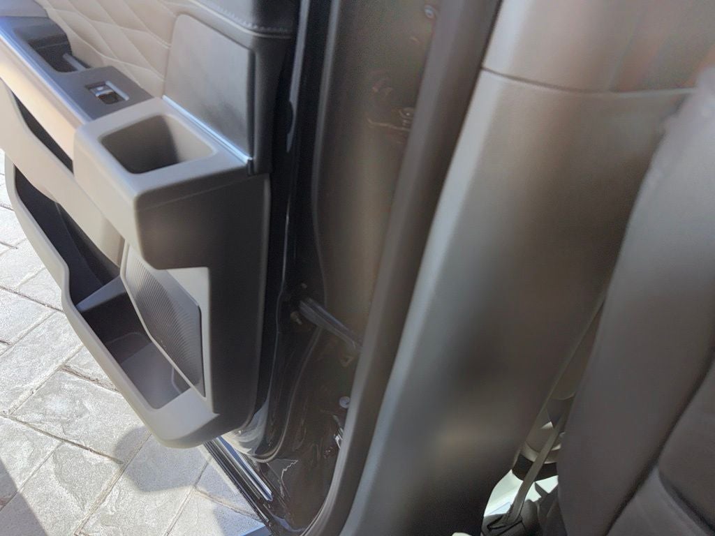2025 Ford F-350SD Platinum DRW