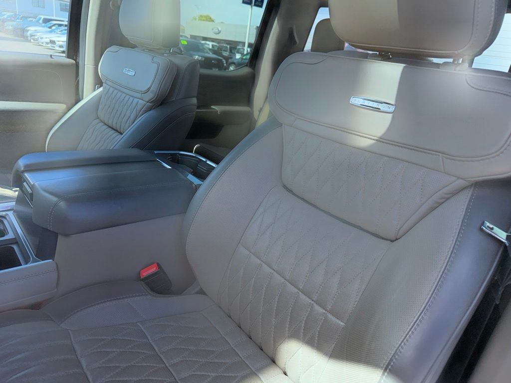 2025 Ford F-350SD Platinum DRW