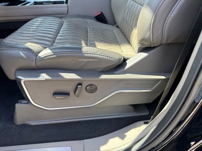 2025 Ford F-350SD Platinum DRW