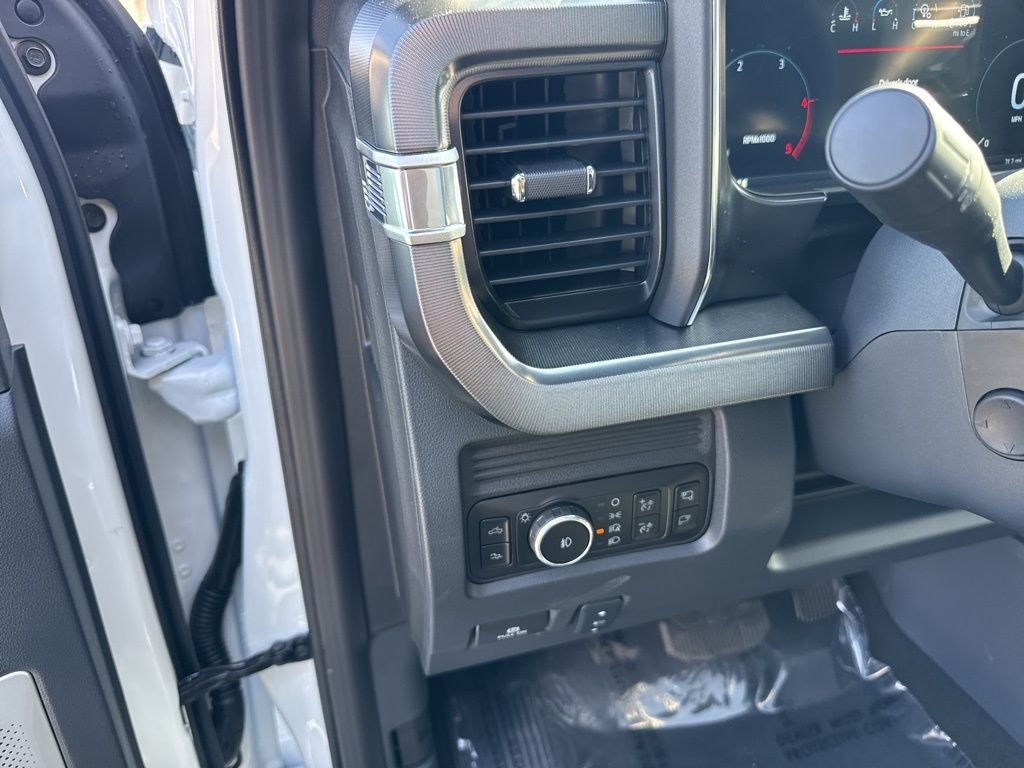 2026 Ford F-350SD Platinum DRW