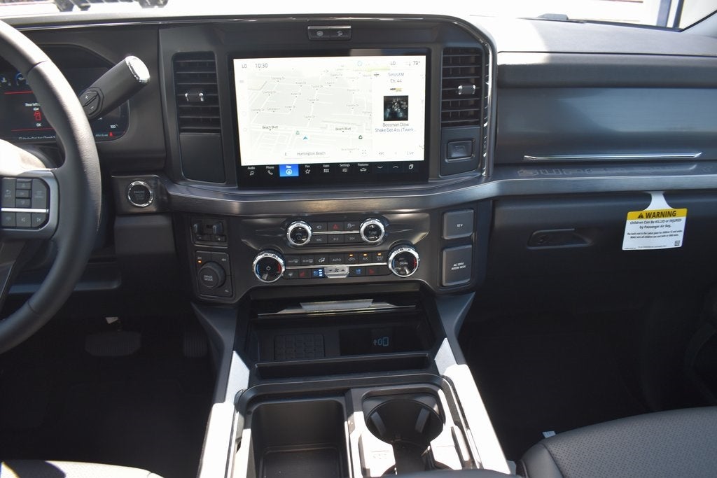 2025 Ford F-350SD Lariat DRW