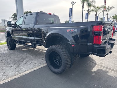 2025 Ford F-350SD Lariat DRW