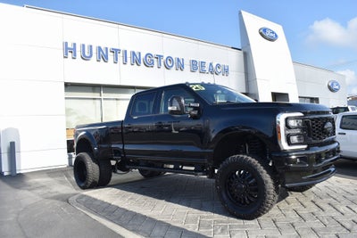 2025 Ford F-350SD Lariat DRW