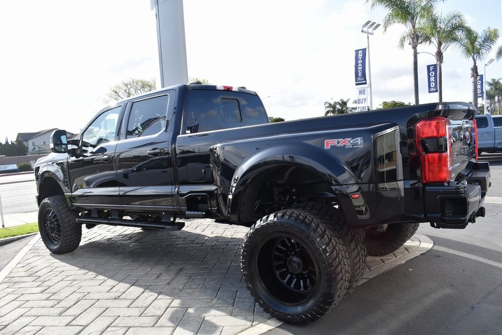 2025 Ford F-350SD Lariat DRW