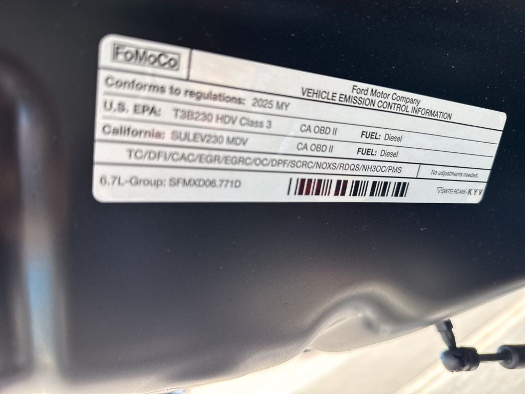 2025 Ford F-350SD Lariat DRW