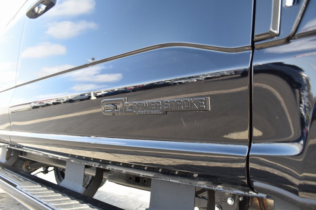 2025 Ford F-350SD Lariat DRW