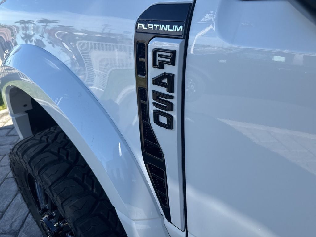 2026 Ford F-450SD Platinum DRW