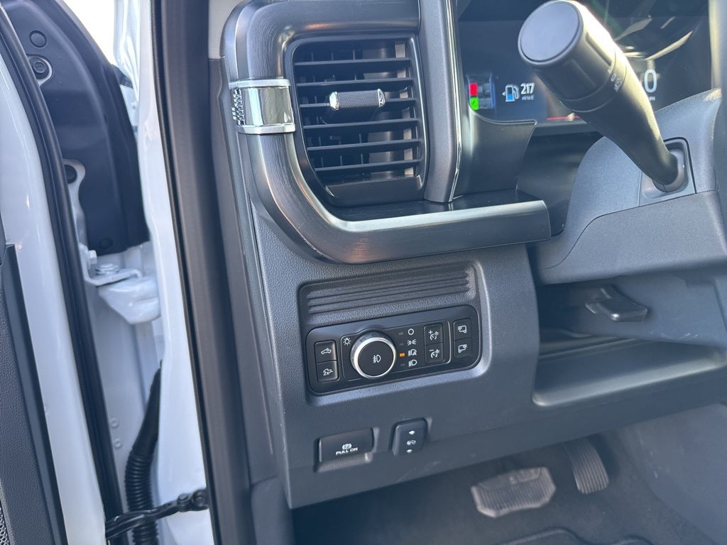 2026 Ford F-450SD Lariat DRW