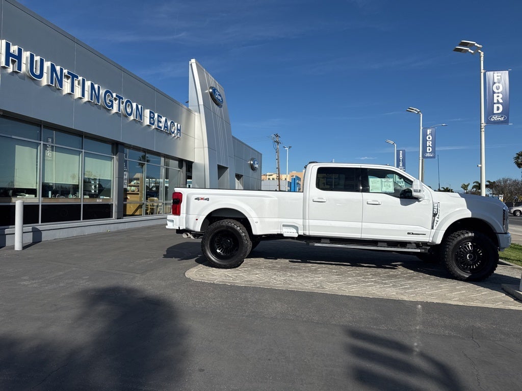 2026 Ford F-450SD Lariat DRW