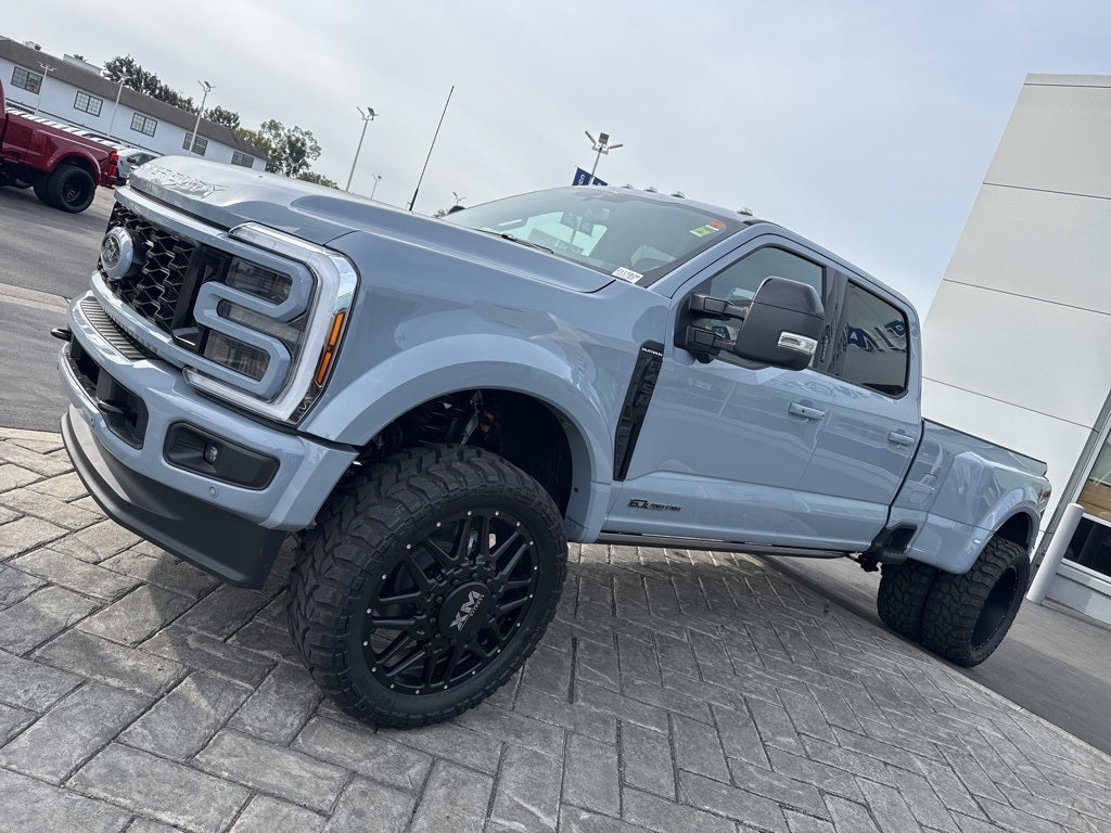 2026 Ford F-450SD Platinum DRW