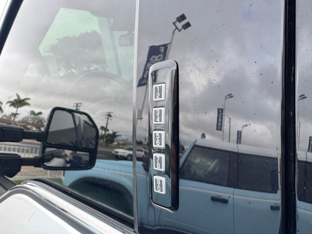 2022 Ford F-450SD Limited DRW