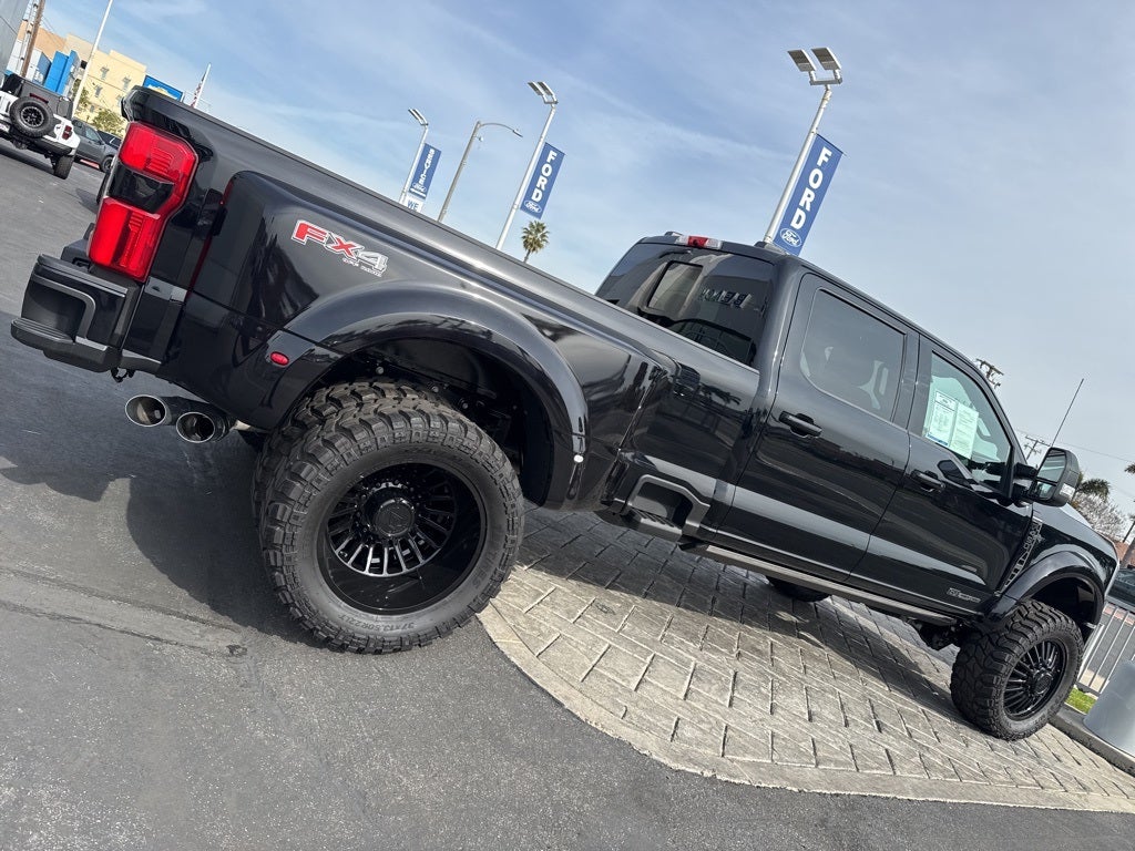 2026 Ford F-450SD Platinum DRW
