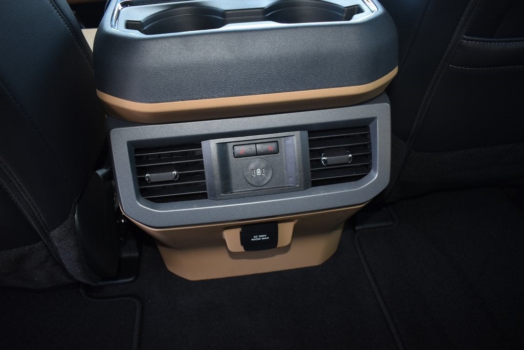 2025 Ford F-450SD Lariat DRW