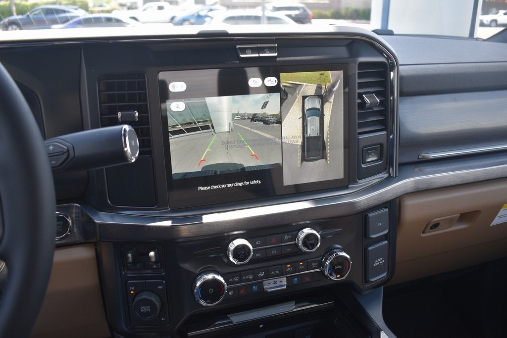 2025 Ford F-450SD Lariat DRW