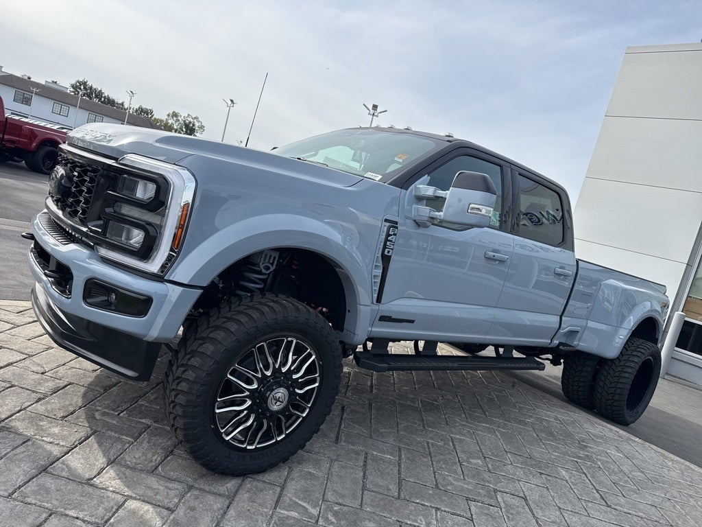 2025 Ford F-450SD Lariat DRW