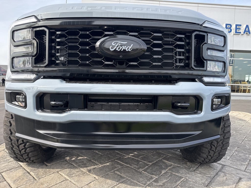 2025 Ford F-450SD Lariat DRW