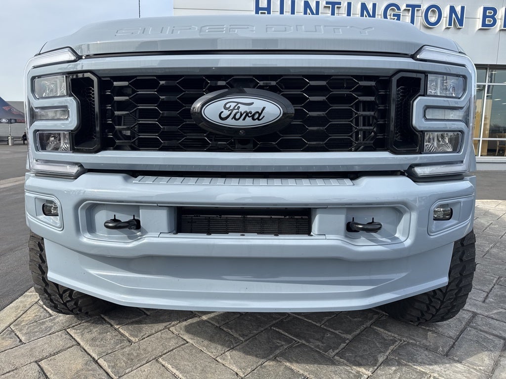 2025 Ford F-450SD Lariat DRW