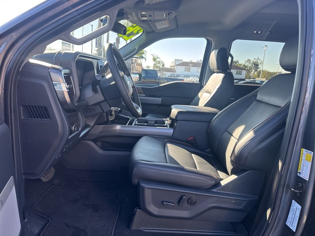 2026 Ford F-450SD Lariat DRW