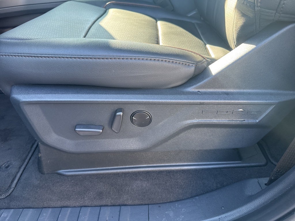 2026 Ford F-450SD Lariat DRW