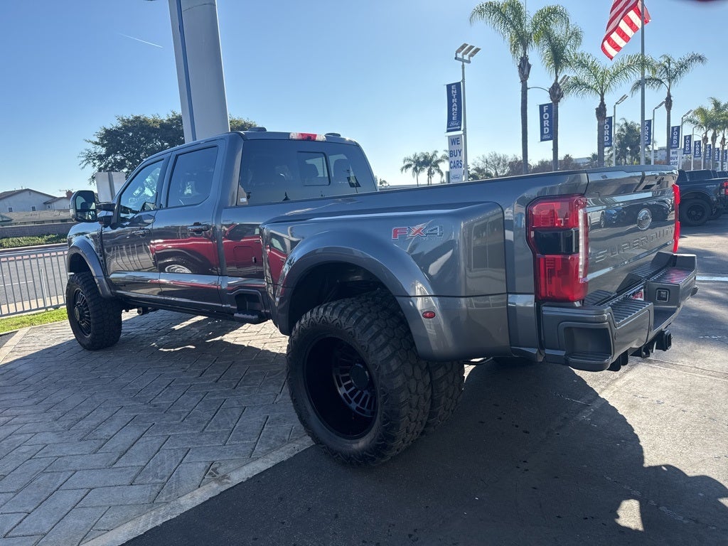 2026 Ford F-450SD Lariat DRW