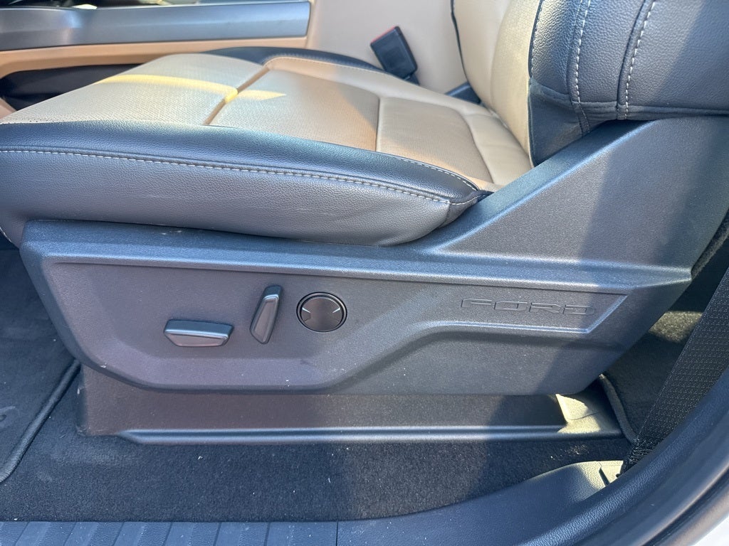 2026 Ford F-450SD Lariat DRW