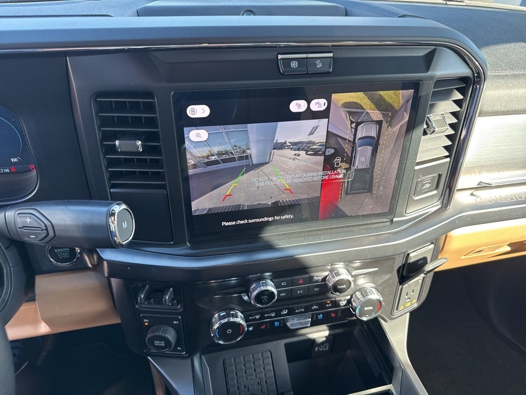 2026 Ford F-450SD Lariat DRW