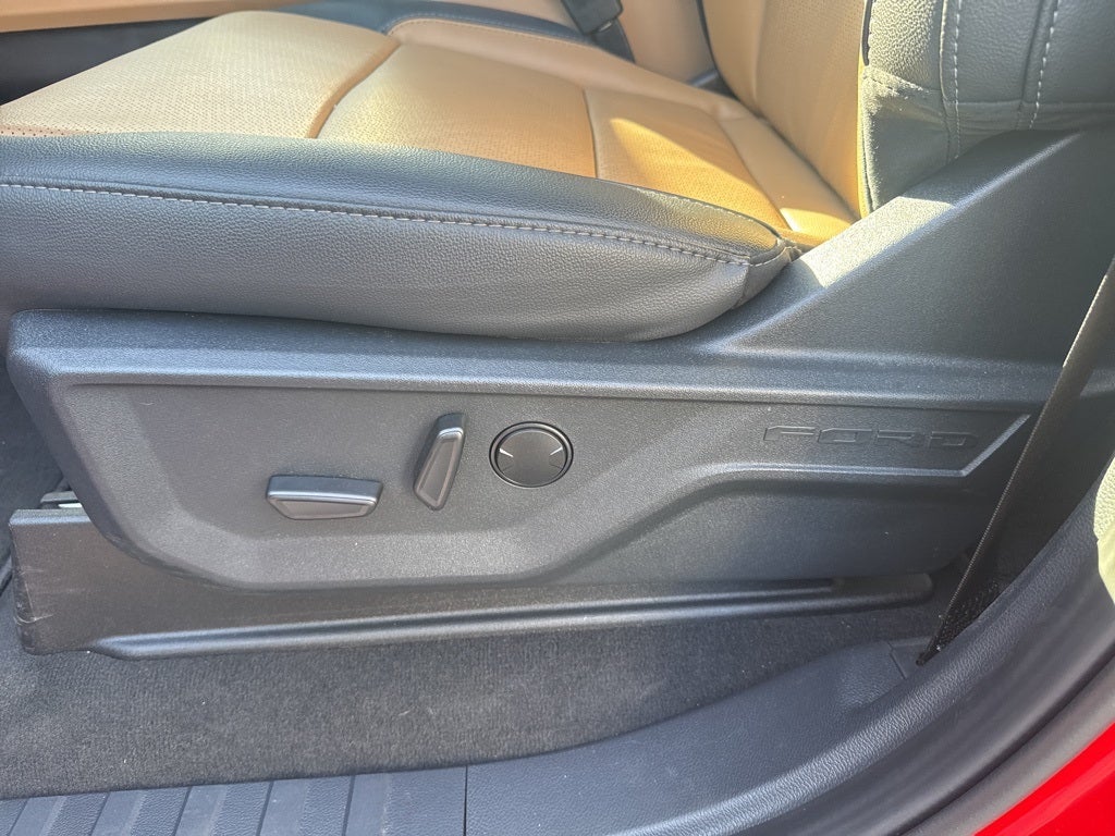 2026 Ford F-450SD Lariat DRW