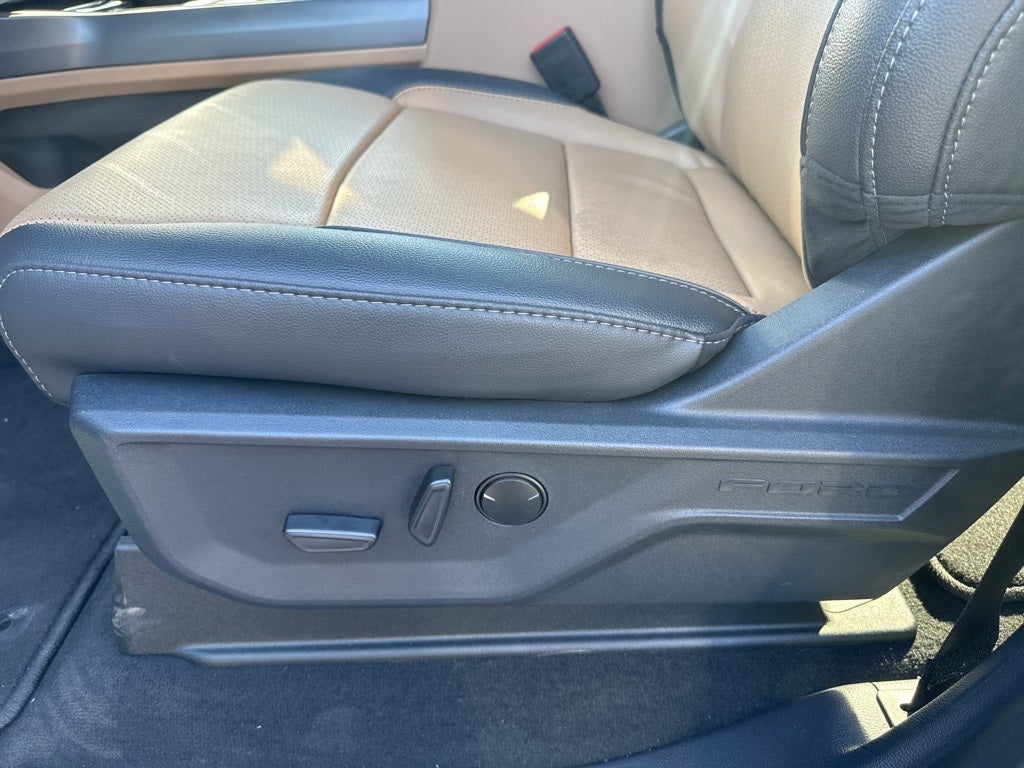 2026 Ford F-450SD Lariat DRW