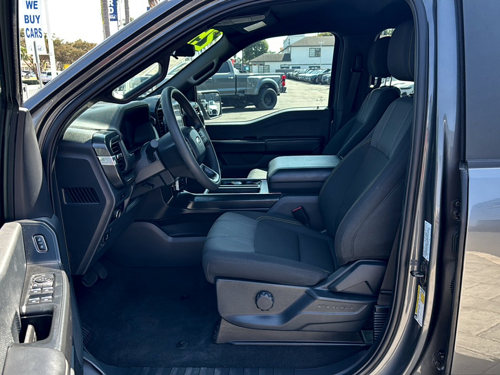 2025 Ford F-150 STX