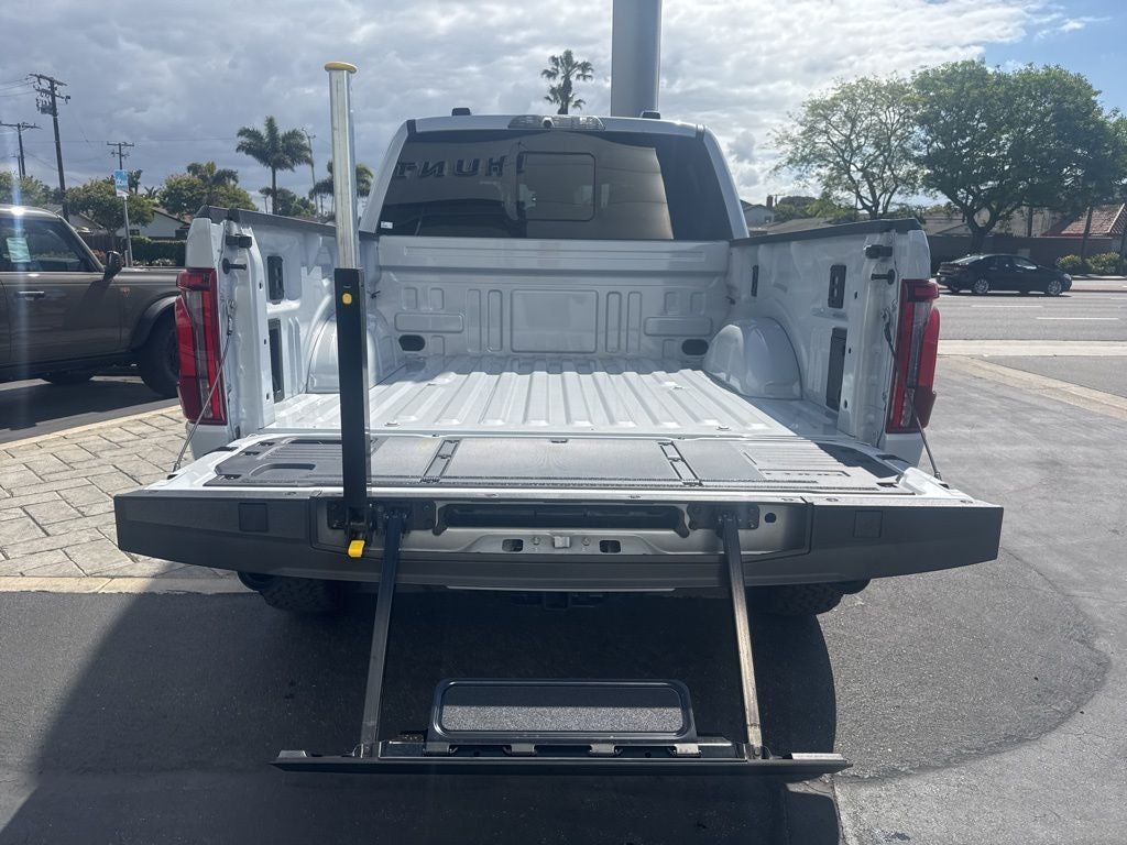 2025 Ford F-150 Raptor R