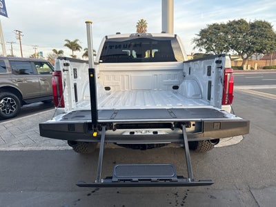 2025 Ford F-150 Raptor R