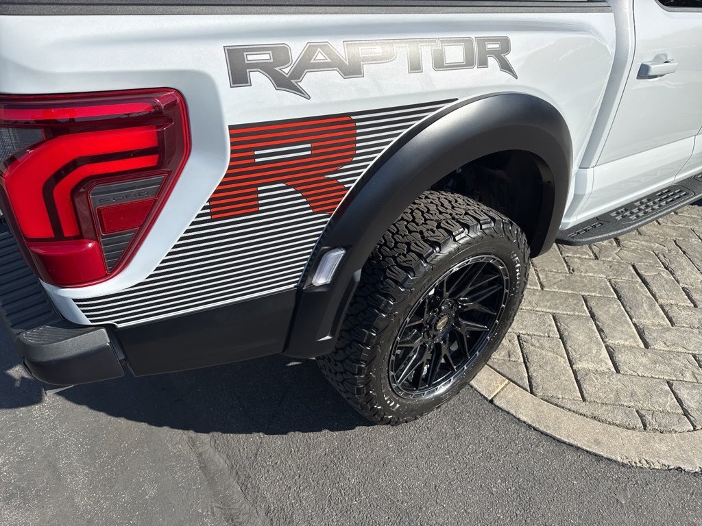 2025 Ford F-150 Raptor R