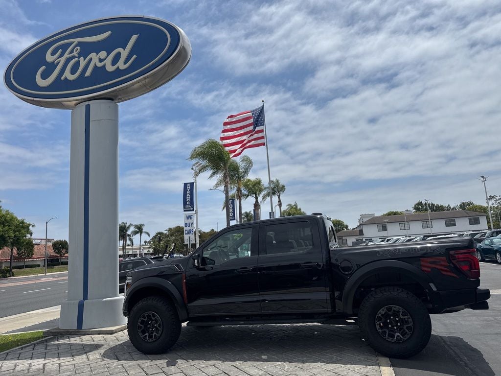 2025 Ford F-150 Raptor R