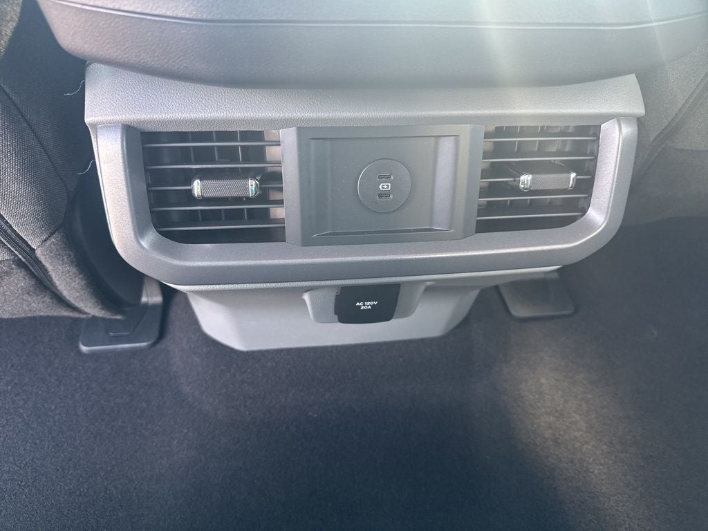 2025 Ford F-150 Lightning XLT