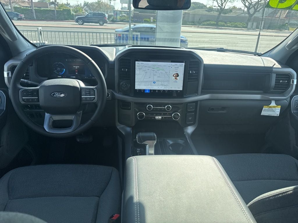 2025 Ford F-150 Lightning XLT