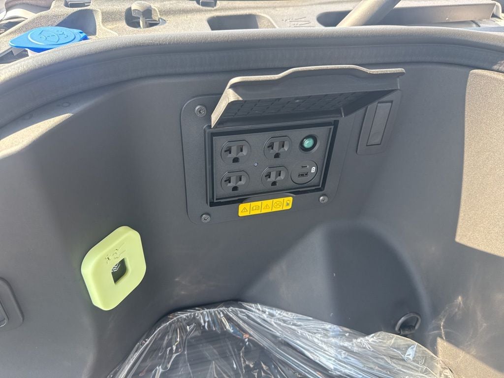 2025 Ford F-150 Lightning XLT