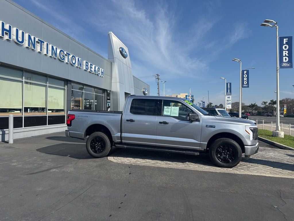2025 Ford F-150 Lightning XLT