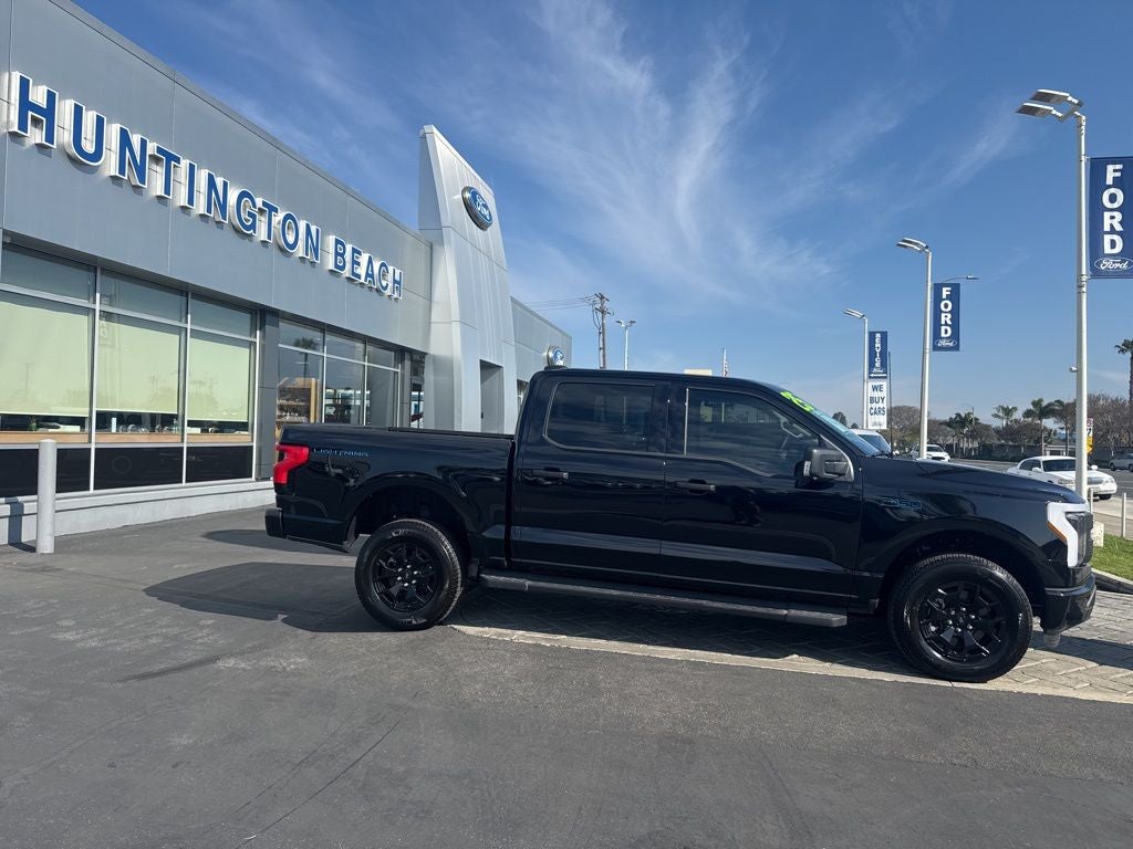 2025 Ford F-150 Lightning XLT