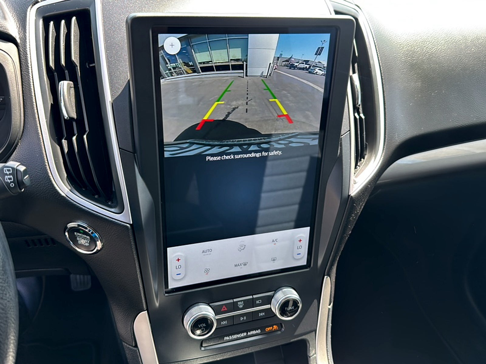 2024 Ford Edge SE