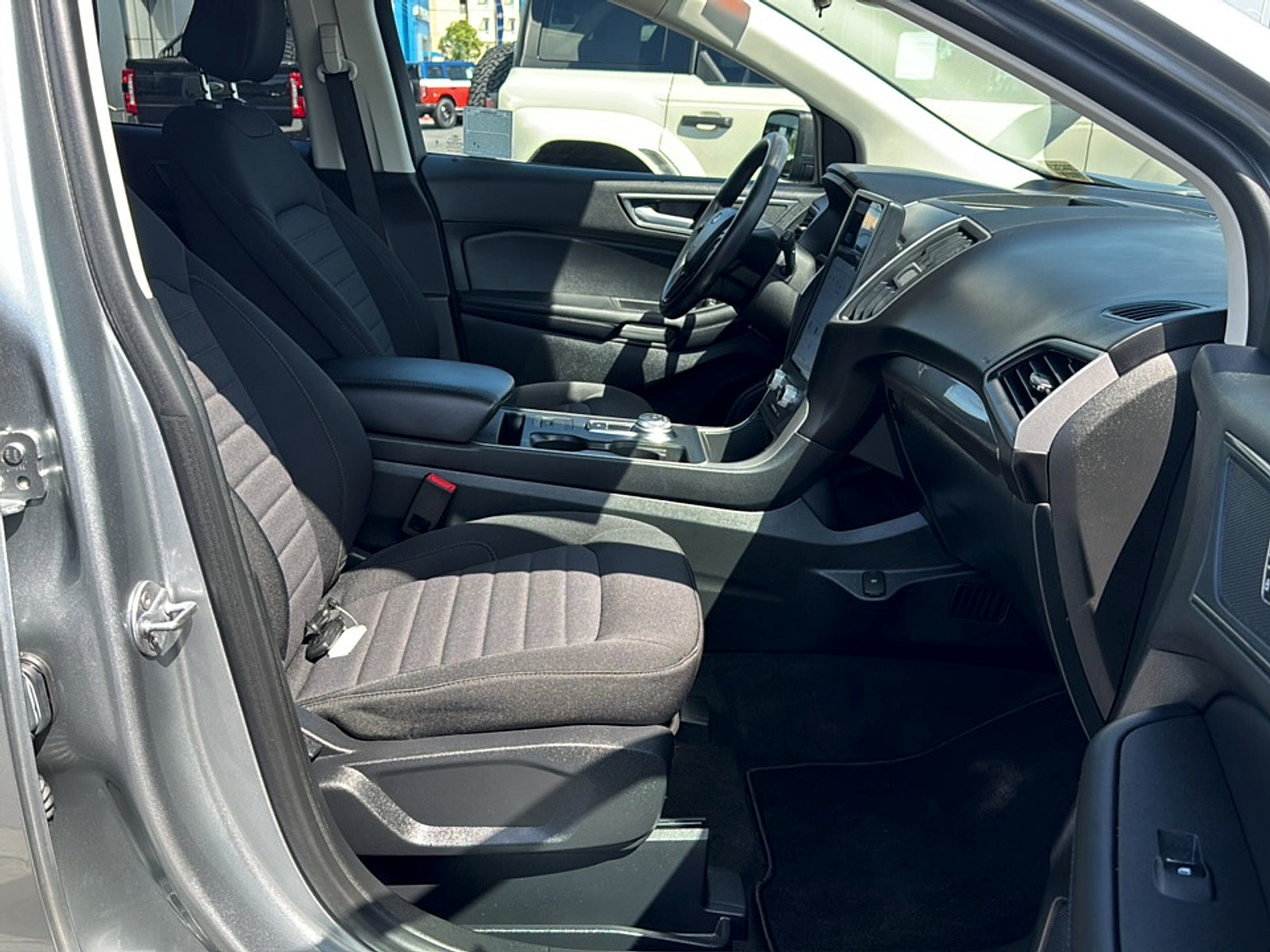 2024 Ford Edge SE