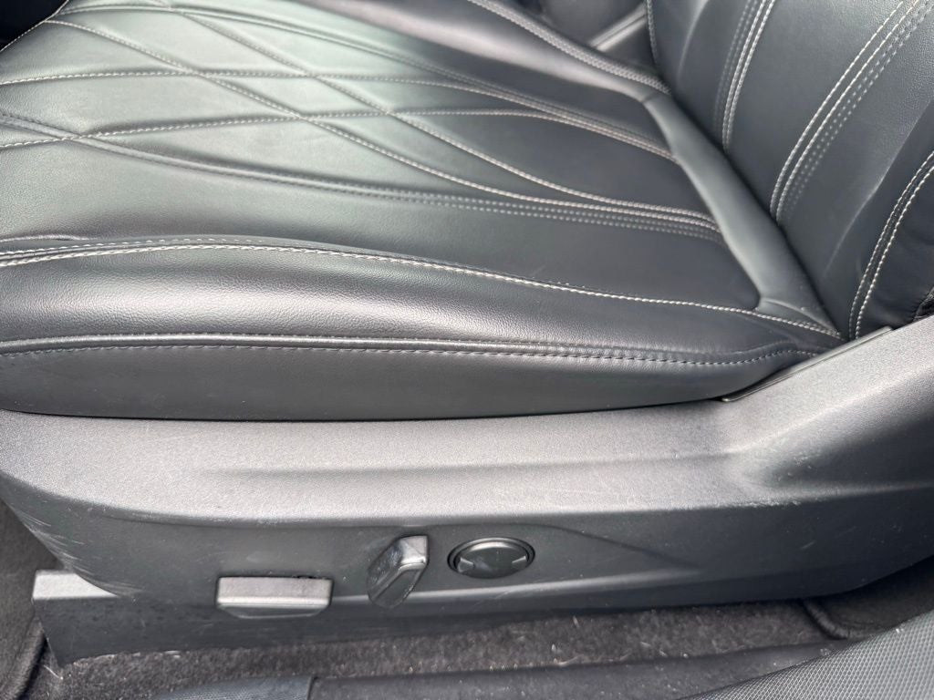 2022 Ford Mustang Mach-E Select