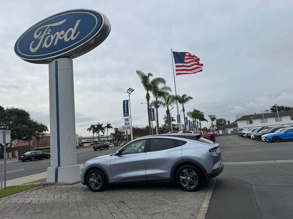 2022 Ford Mustang Mach-E Select