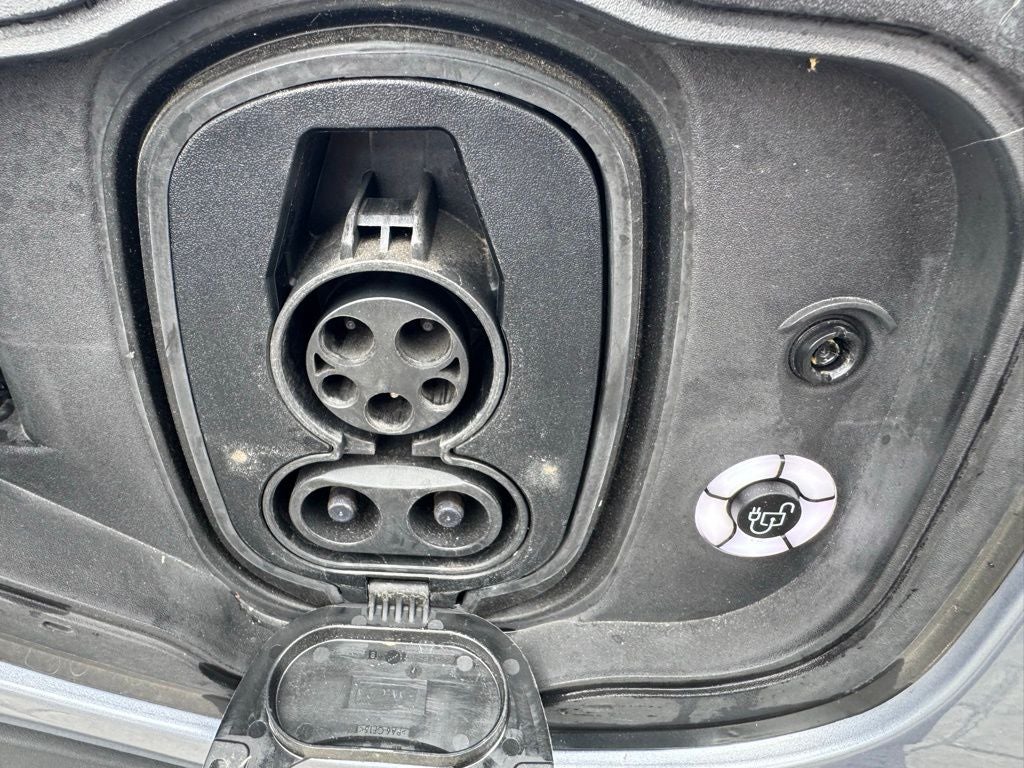 2022 Ford Mustang Mach-E Select