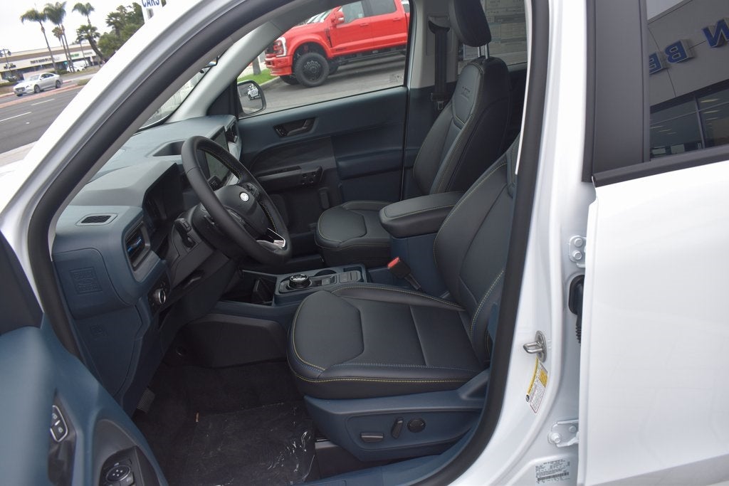 2025 Ford Maverick Lobo Standard