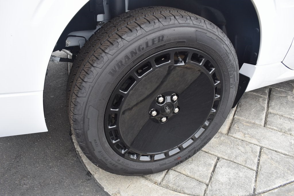 2025 Ford Maverick Lobo Standard