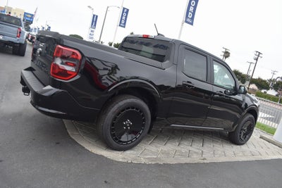 2025 Ford Maverick Lobo Standard