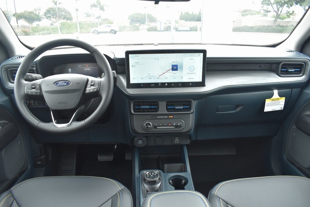 2025 Ford Maverick Lobo Standard