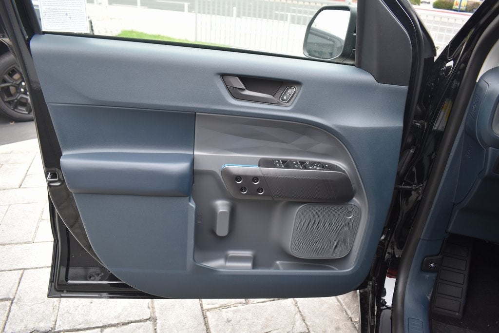 2025 Ford Maverick Lobo Standard