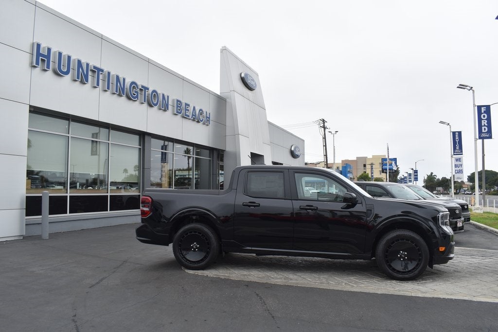 2025 Ford Maverick Lobo Standard